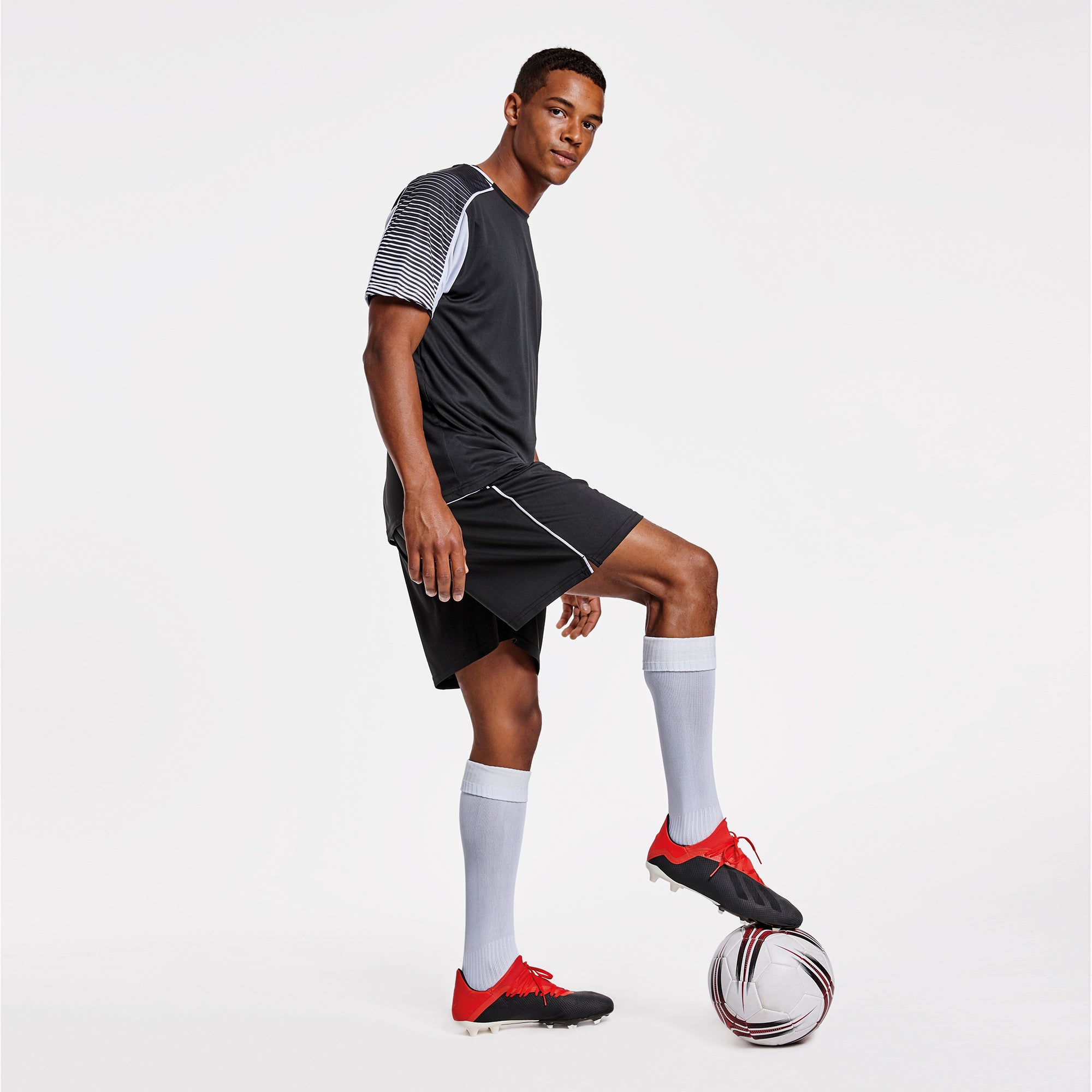 Completo Calcio  – 2 Maglie + 1 Pantaloncino Personalizzabile Nome e Numero – PS 40394 PRS