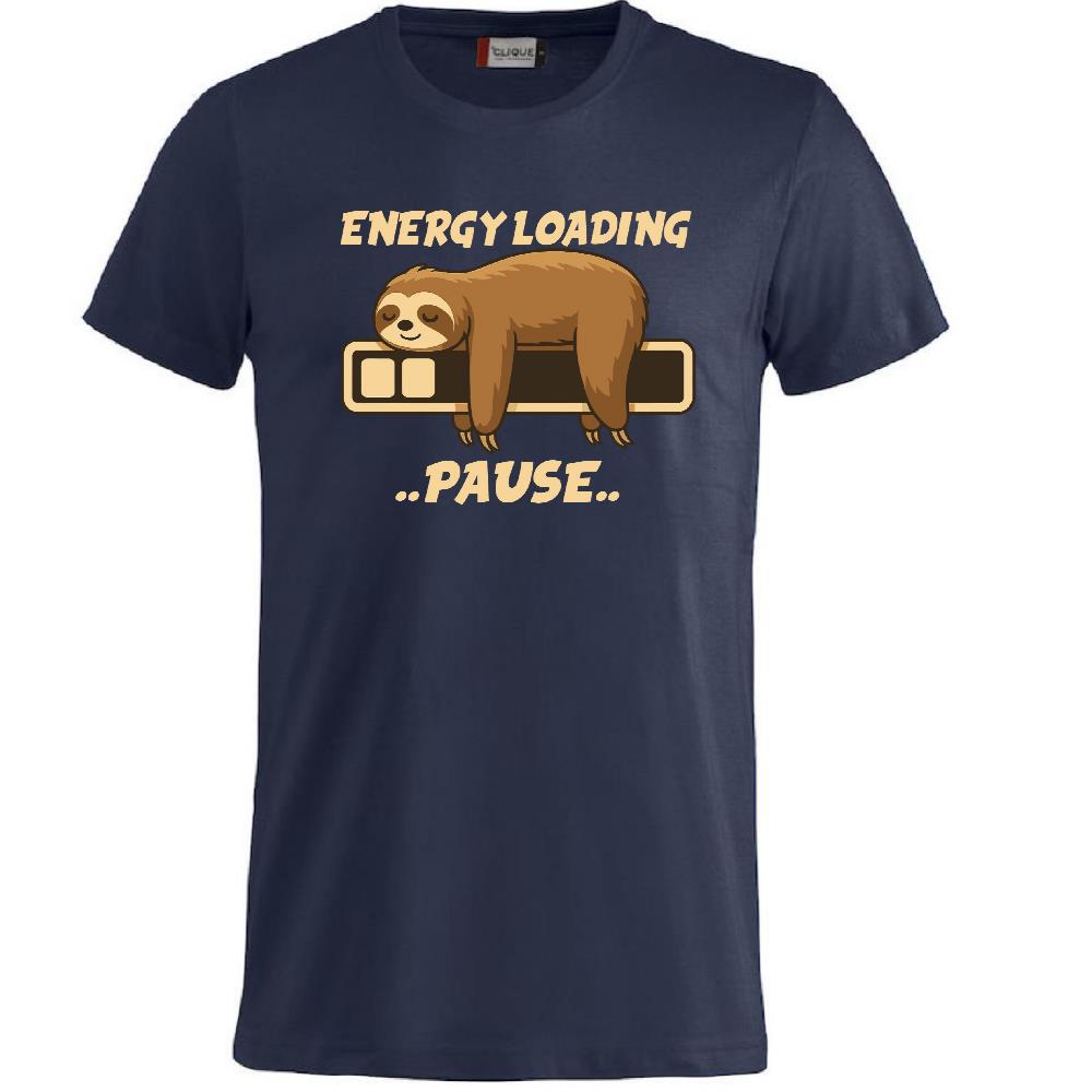 T-Shirt “Bradipo Energy Loading… Pause…” – Personalizzabile con Nome – PS 27431-A135