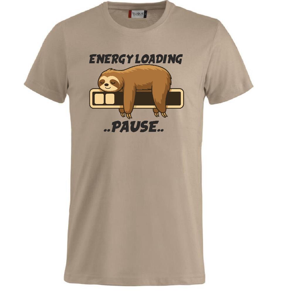 T-Shirt “Bradipo Energy Loading… Pause…” – Personalizzabile con Nome – PS 27431-A135