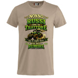 T-Shirt Nonno Russi Come Un Trattore Ma Ti Voglio Bene Piu' Del Rumore – Maglietta Personalizzabile PS 27431-A-146