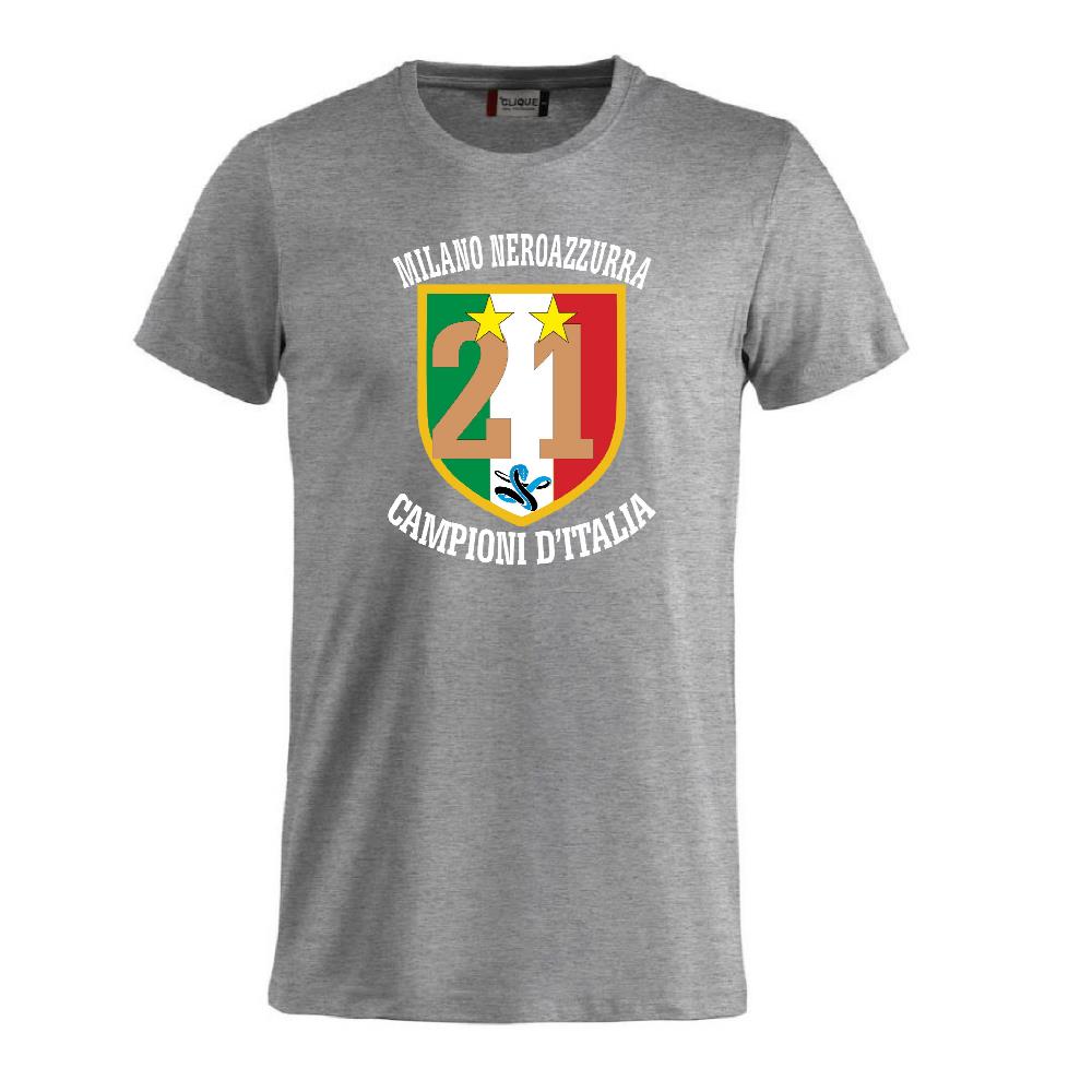 T-Shirt Scudetto Inter Campioni d’Italia 25/26 – Seconda Stella 21 Scudetti Scudetto Neroazzurro – PS 27431-A042