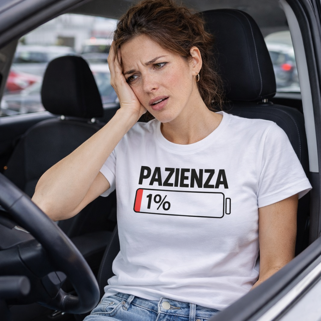 T-Shirt Donna “Pazienza 1%” – Maglietta Simpatica Manica Corta – PS 28870-A001