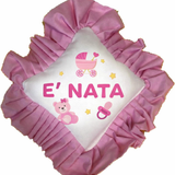 Cuscino Lusso con Volant Personalizzabile – Ideale come Fiocco Nascita – Cod. 40461 PRS
